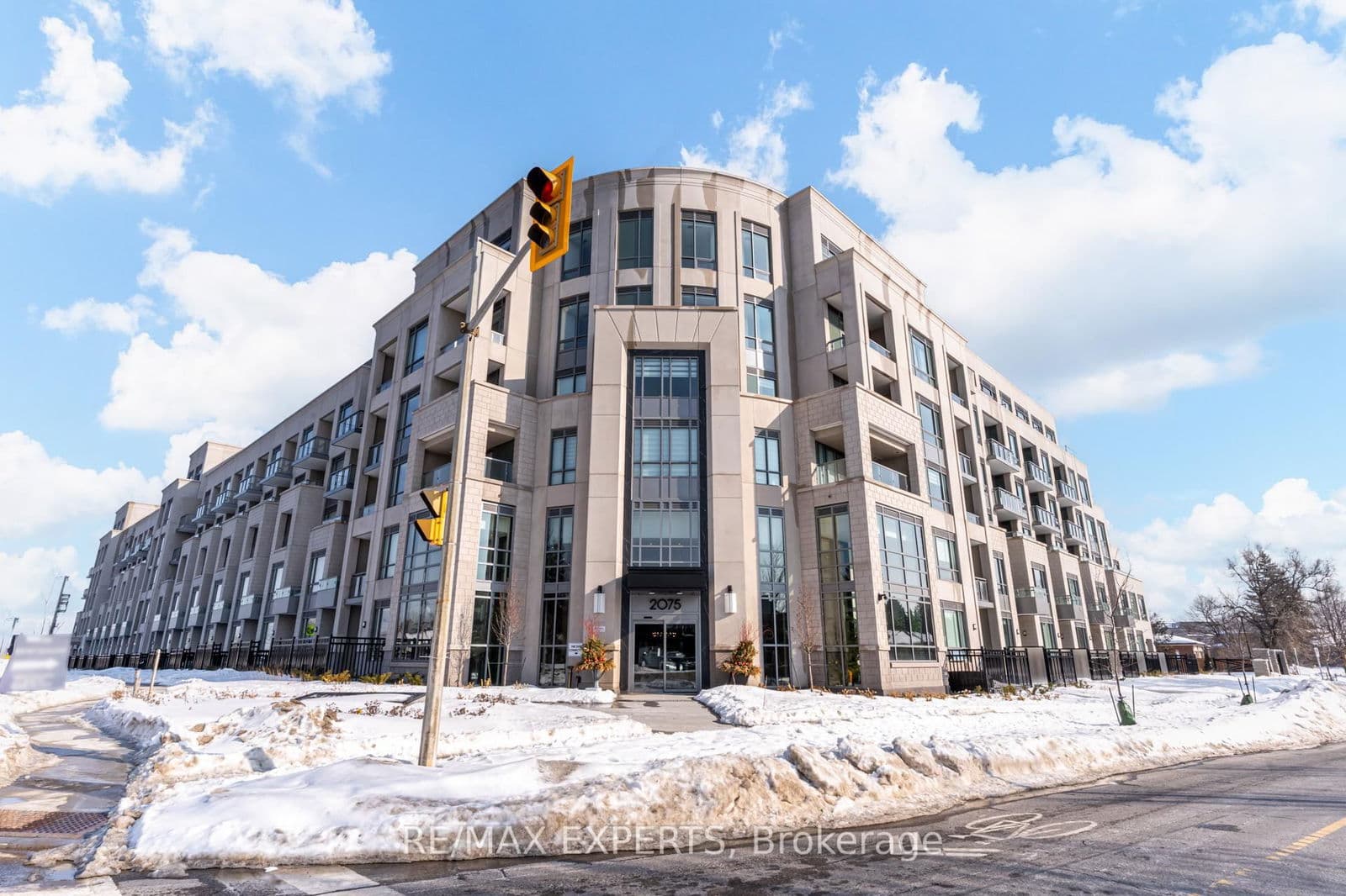 #336 - 2075 King Road