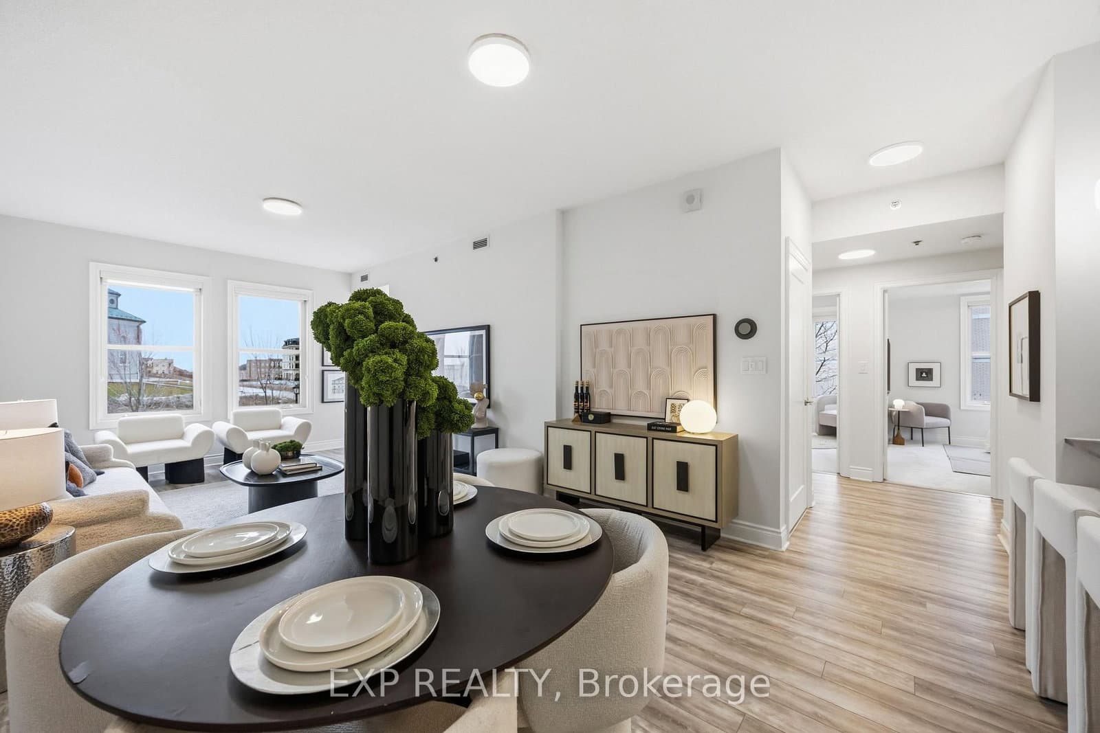 #211 - 28 Prince Regent Street