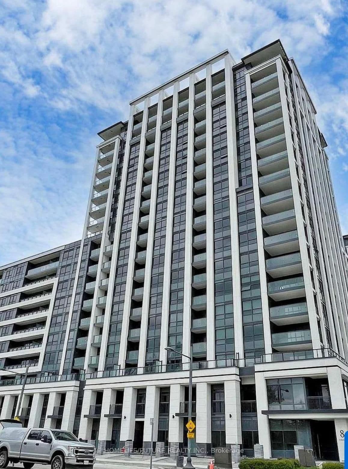 #826 - 8 Cedarland Drive