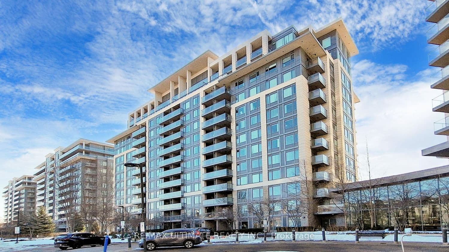 #718 - 273 SOUTH PARK Road