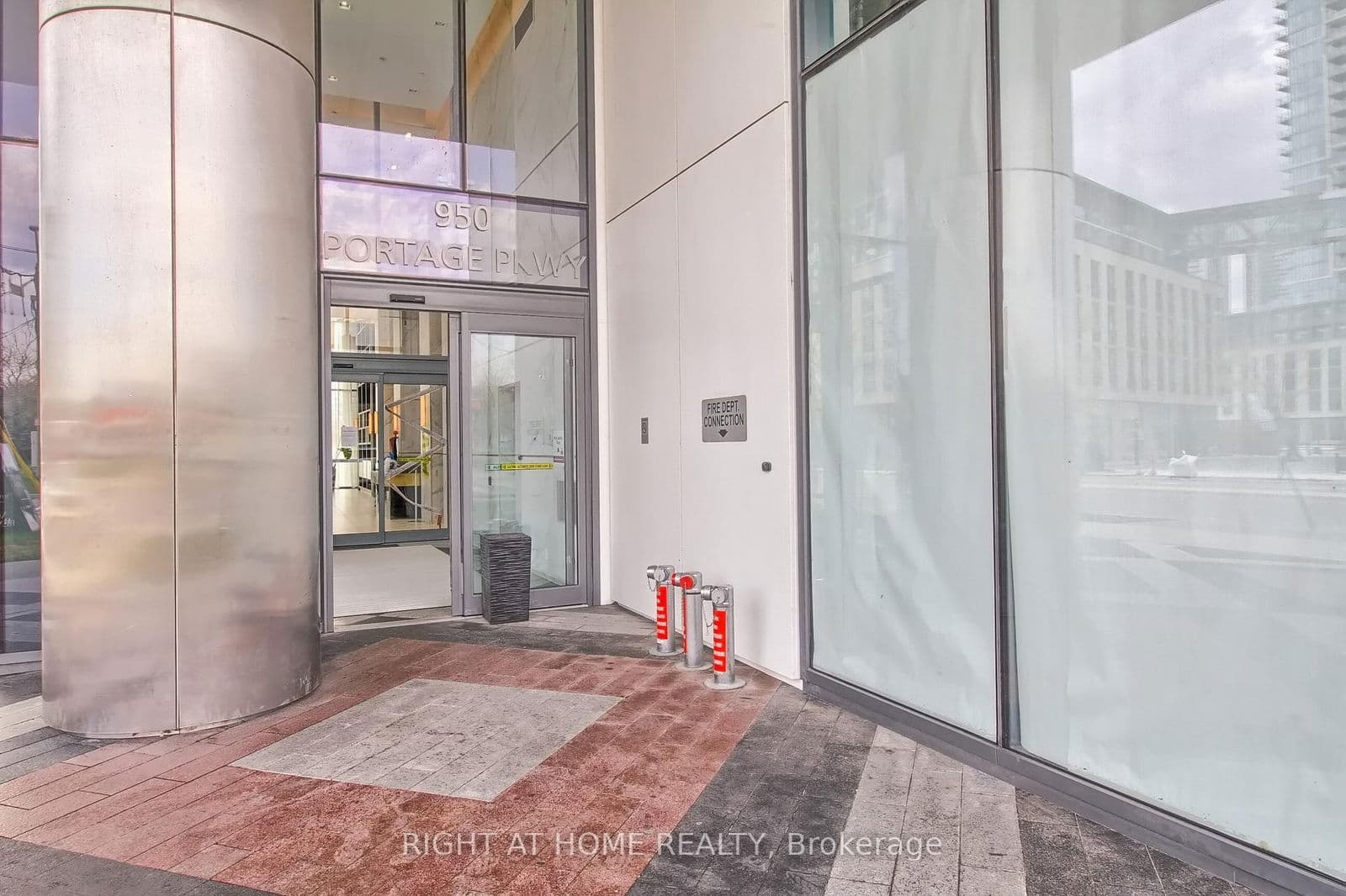 950 Portage Parkway, Unit 5909