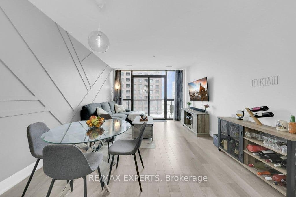 2910 Highway 7 Road W, Unit 2507