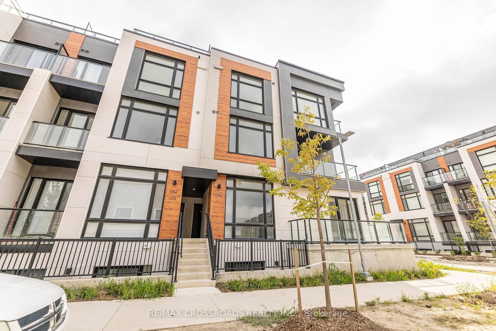 6 David Eyer Road E, Unit 1203