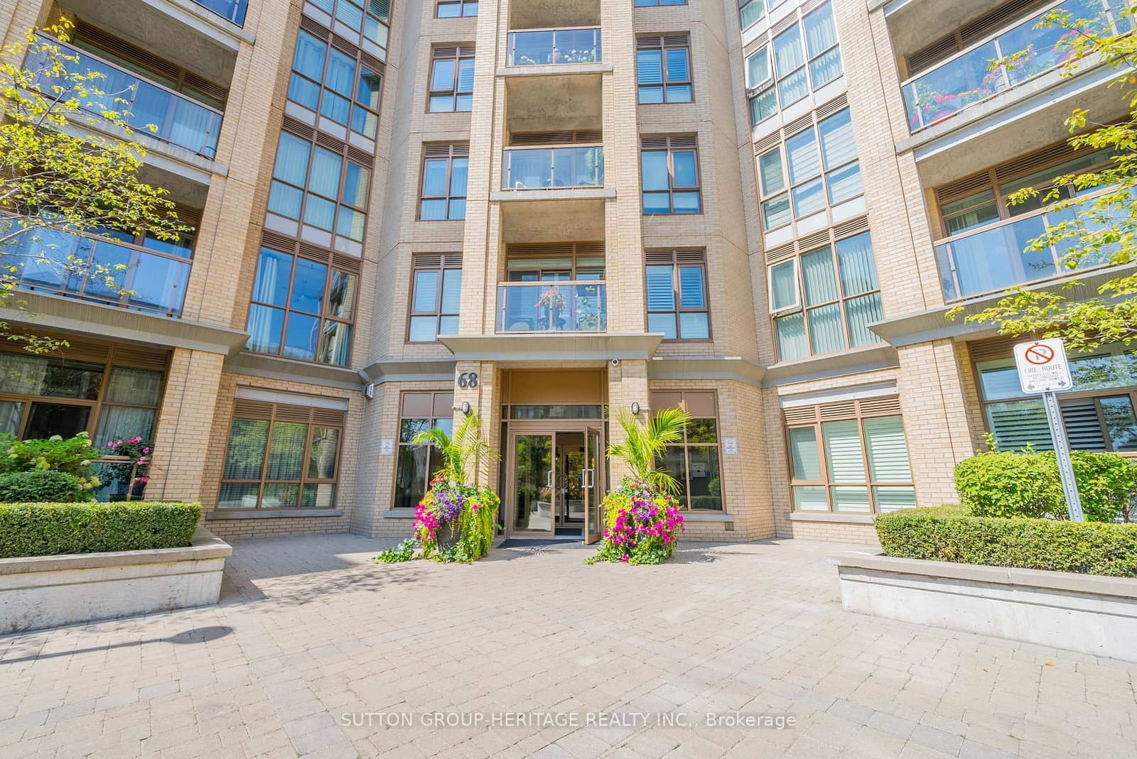 68 Main Street N, Unit 604