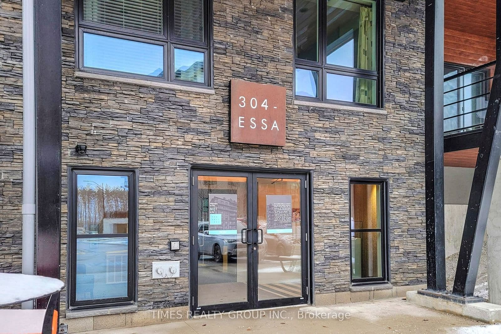 304 Essa Road, Unit 109