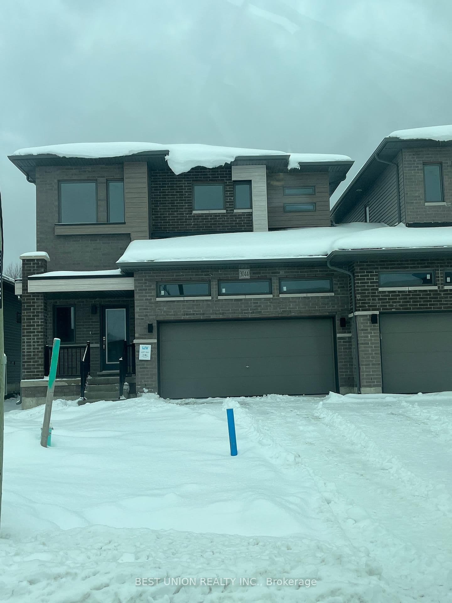 3044 Sandy Acres Avenue