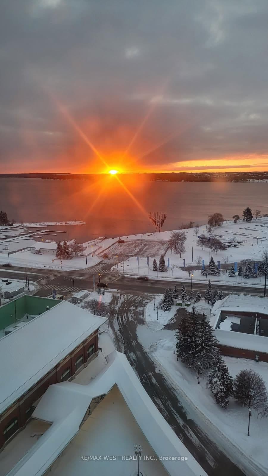 #1210 - 39 Mary Street