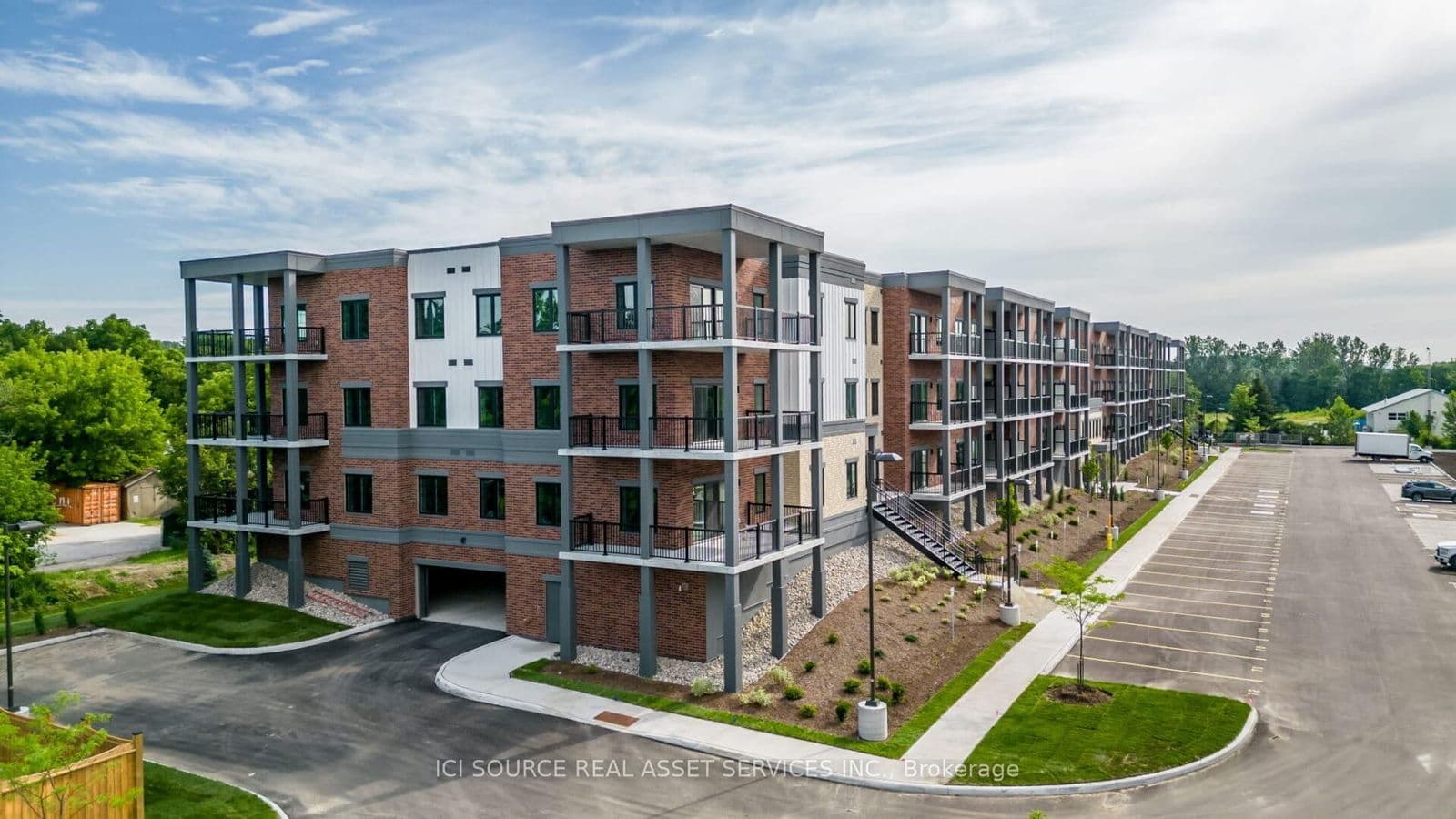 121 Mary Street, Unit 421