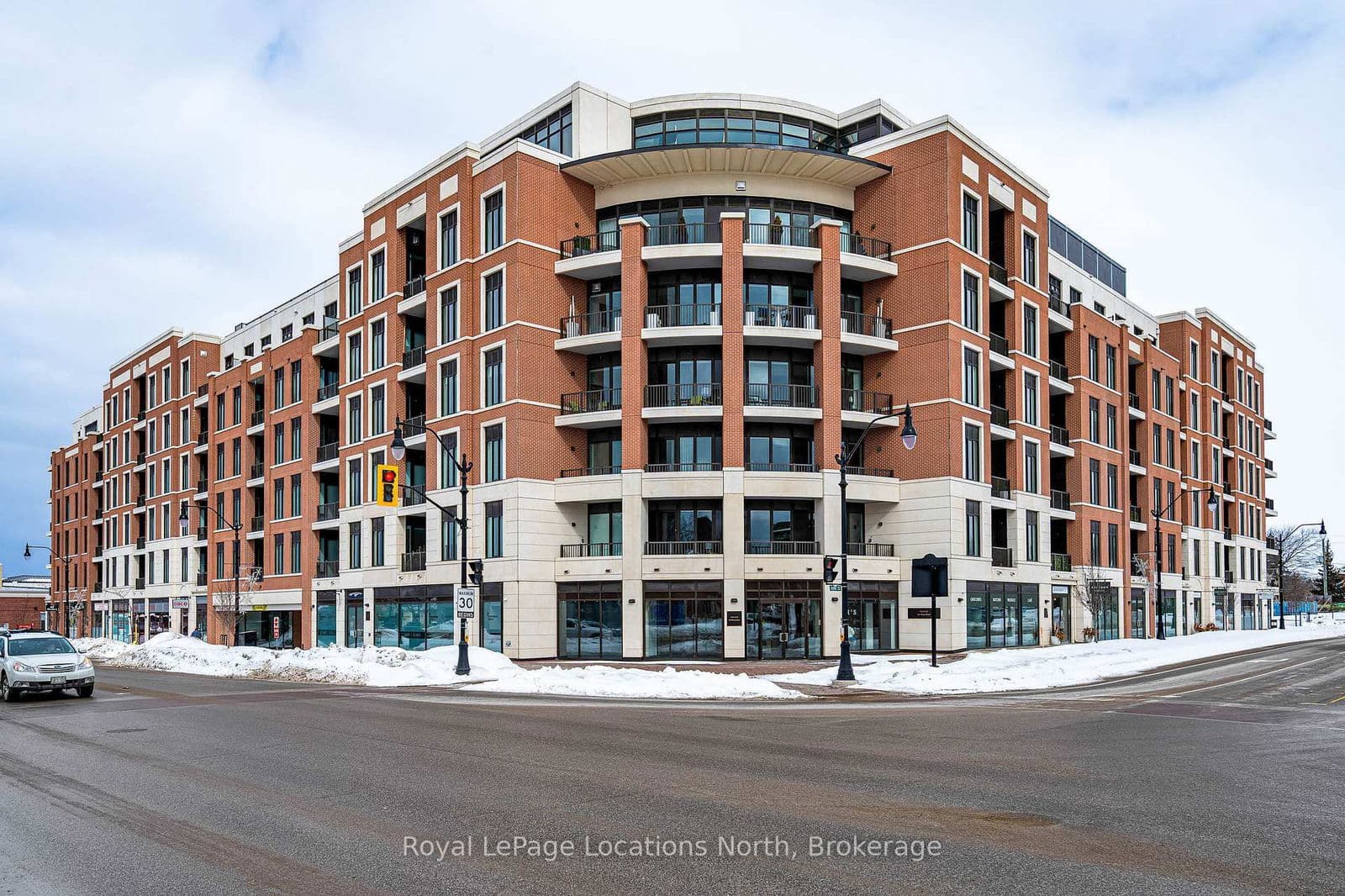 #326 - 1 Hume Street