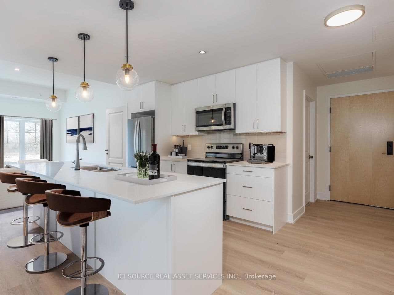 121 Mary Street, Unit 212