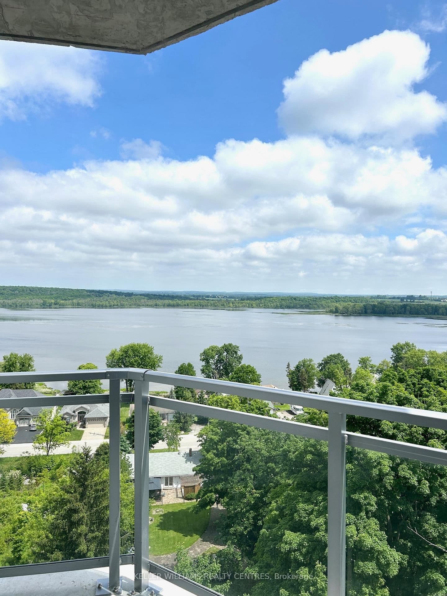 56 Lakeside Terrace, Unit 909