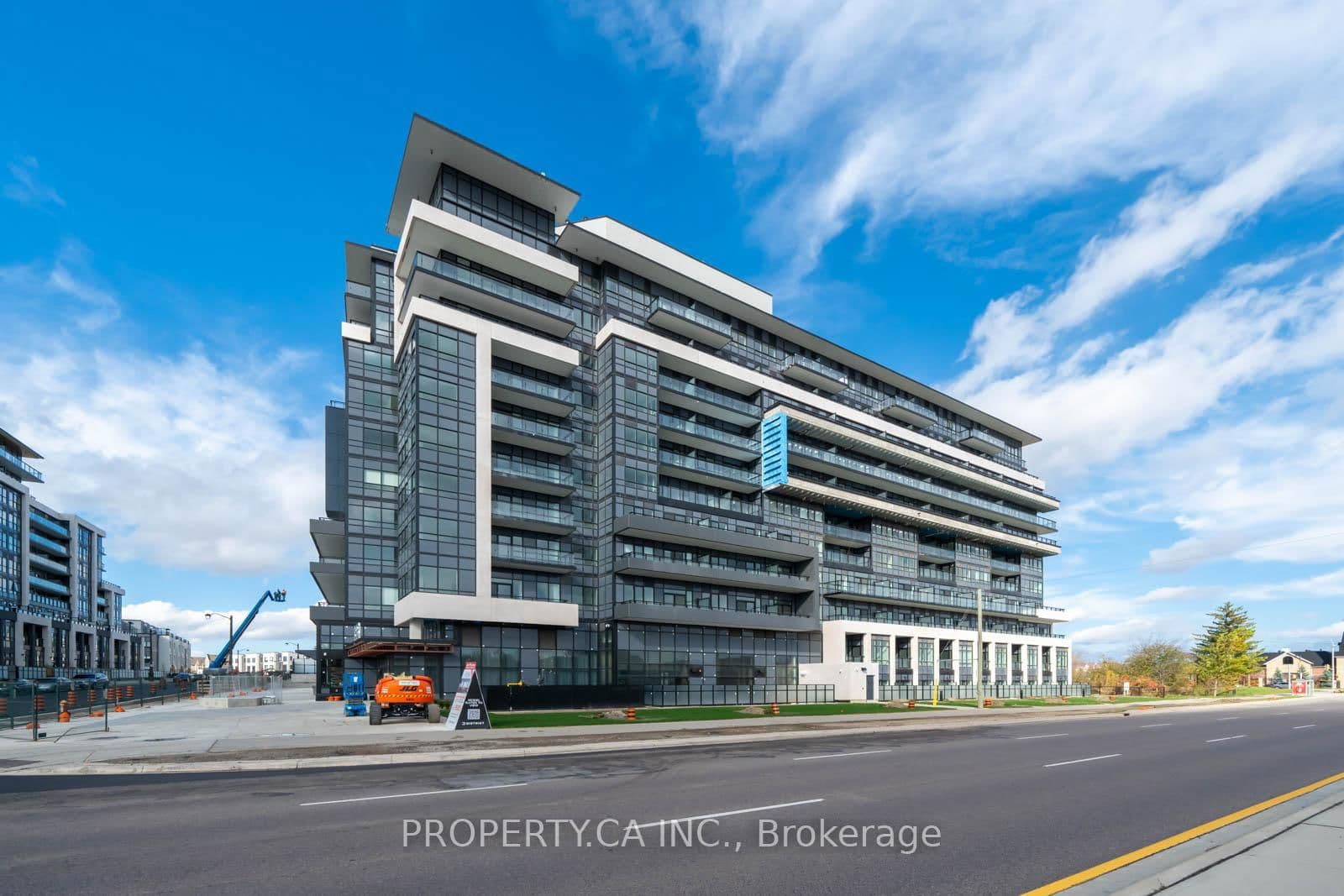 395 Dundas Street W, Unit 532