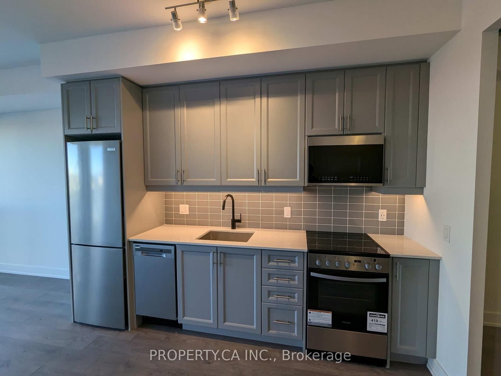 2343 Khalsa Gate, Unit 527