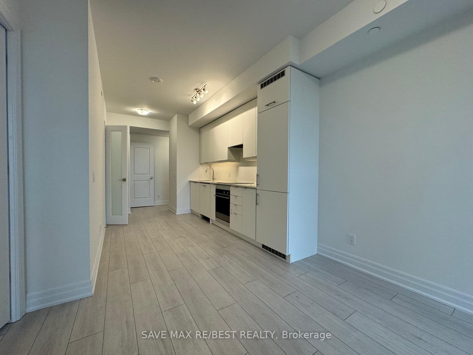 30 Elm Drive, Unit 1306