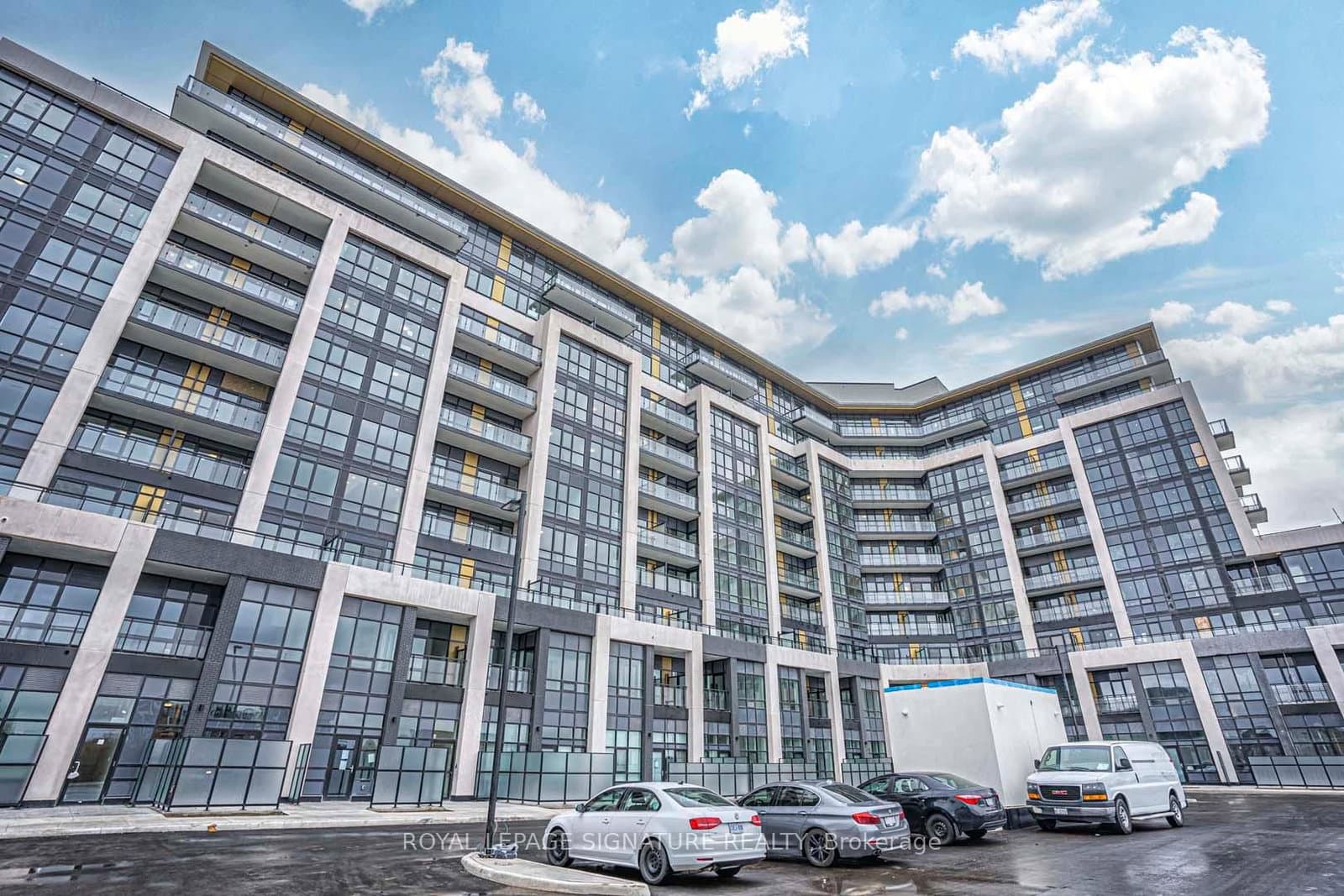 405 Dundas Street W, Unit 310