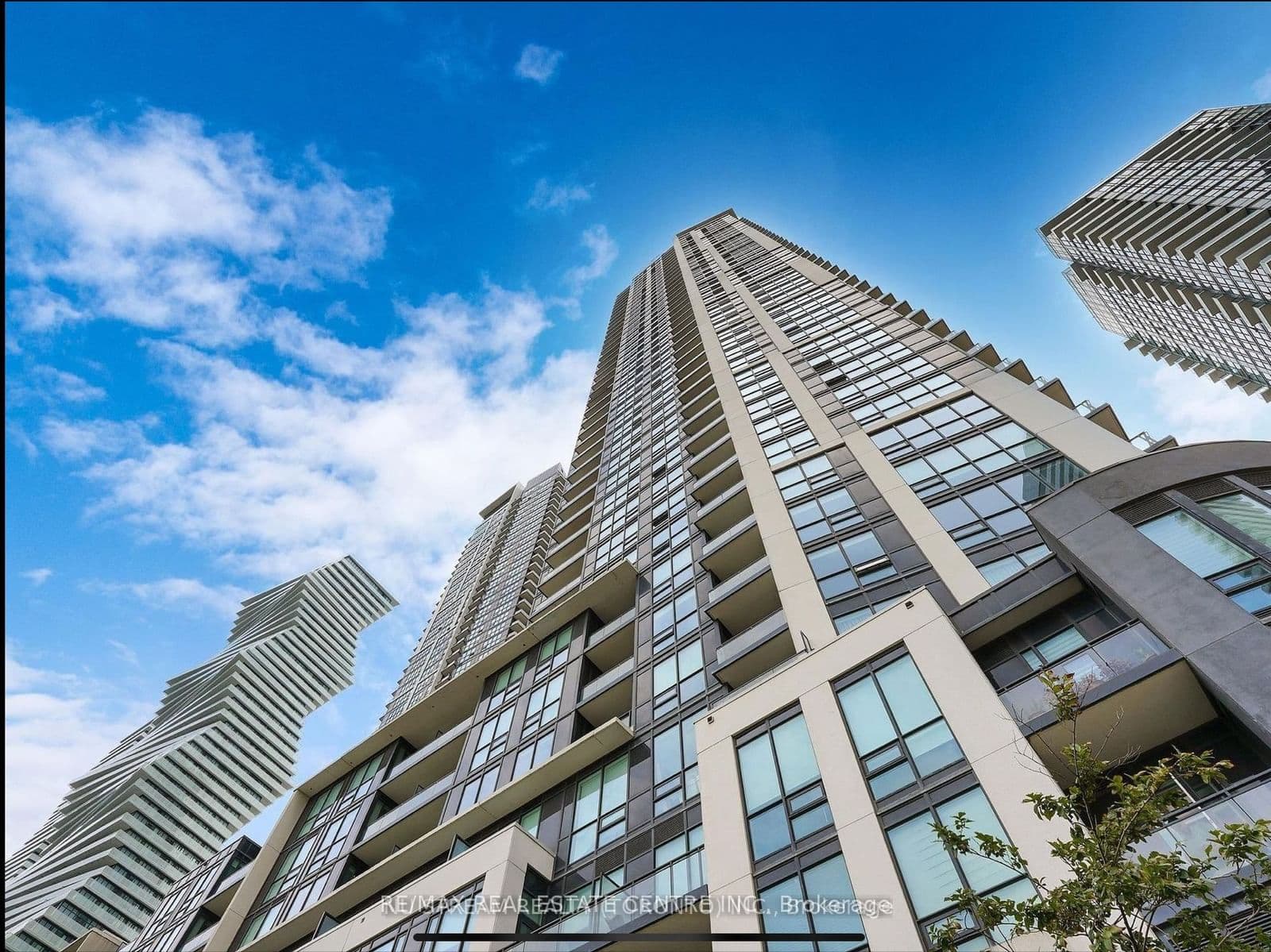510 Curran Place E, Unit 2607