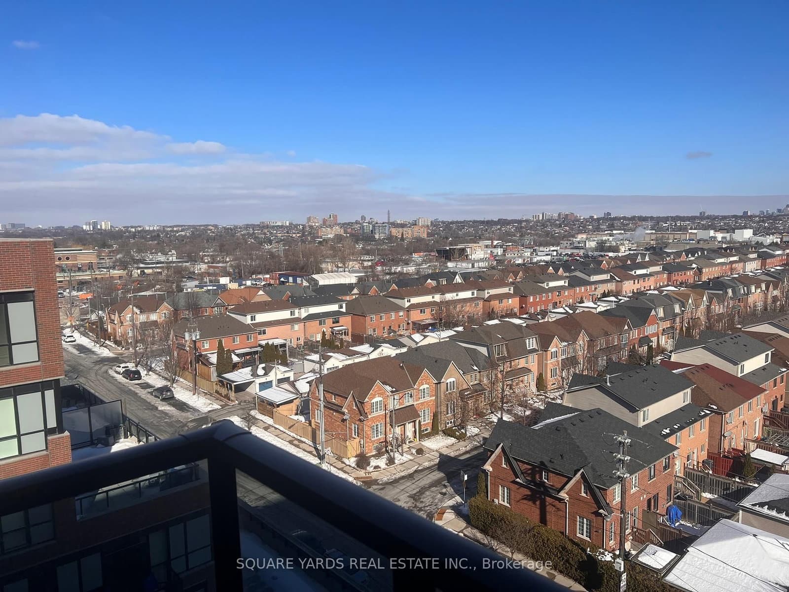 2300 St Clair Avenue N, Unit 908