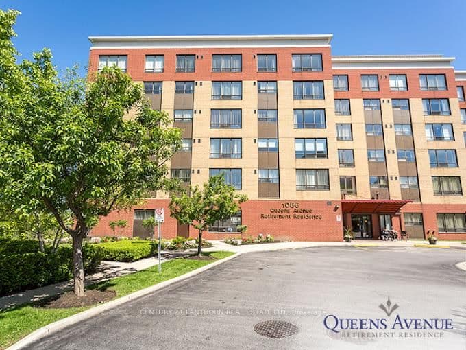 #415 - 1056 Queens Avenue