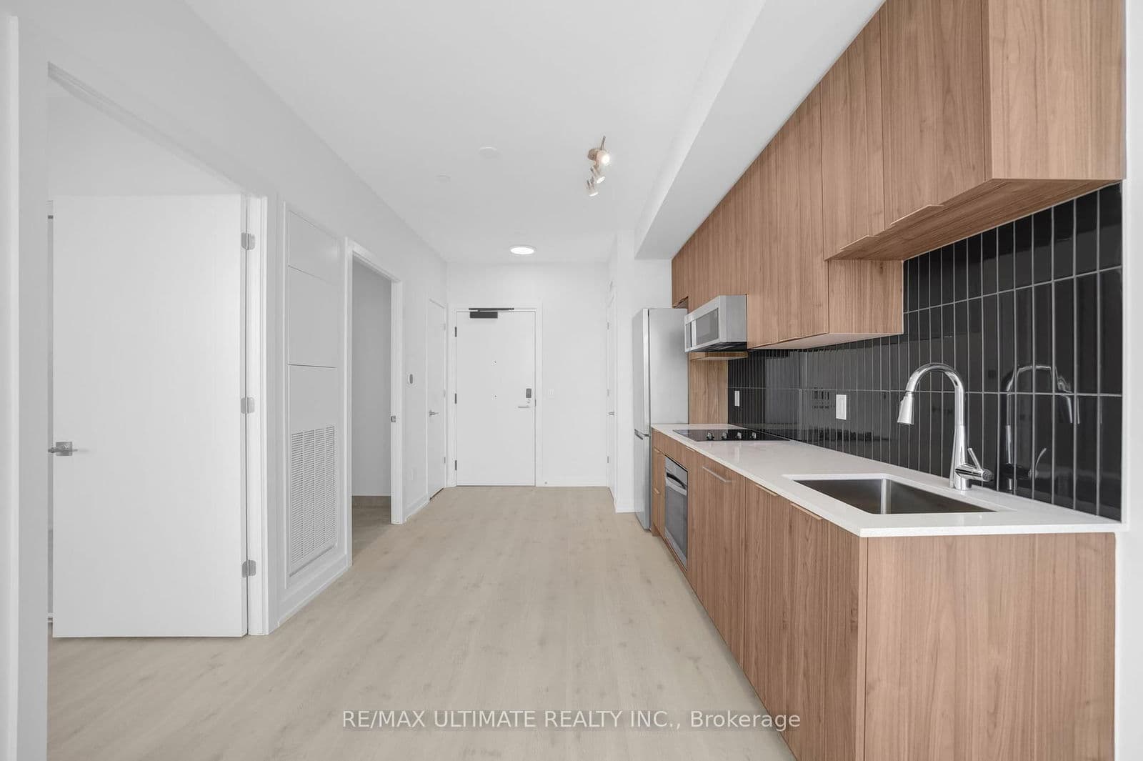 2501 Saw Whet Boulevard, Unit 612