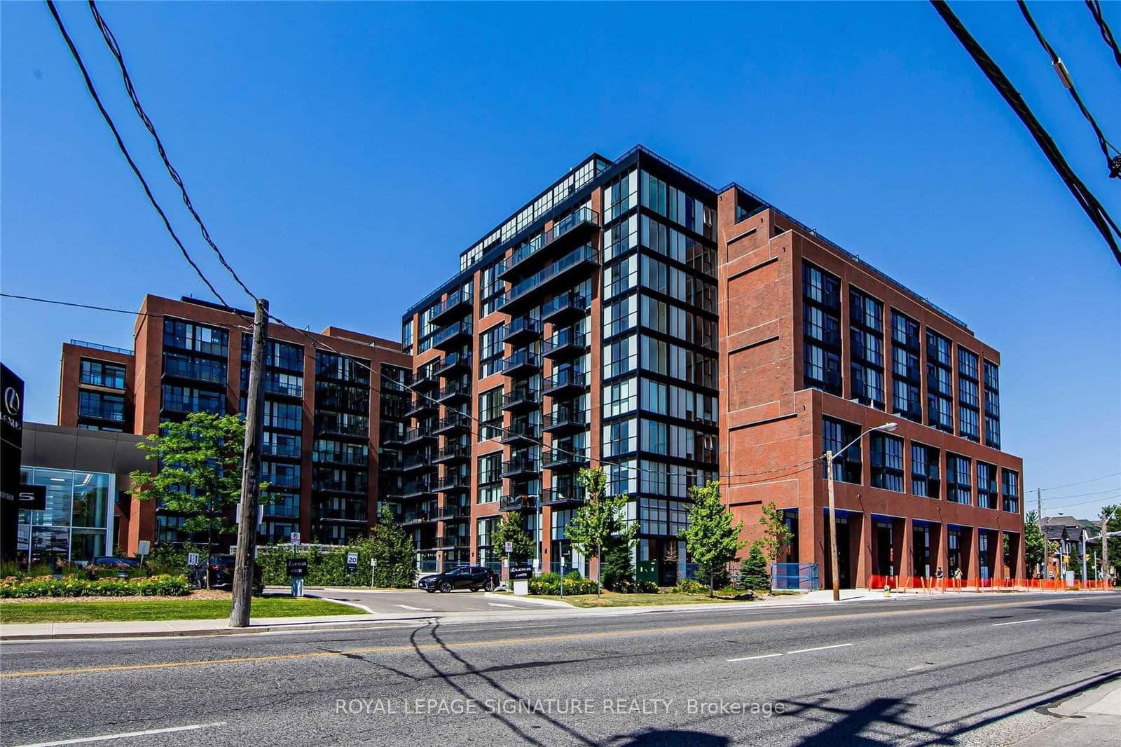 2300 St Clair Avenue W, Unit 903