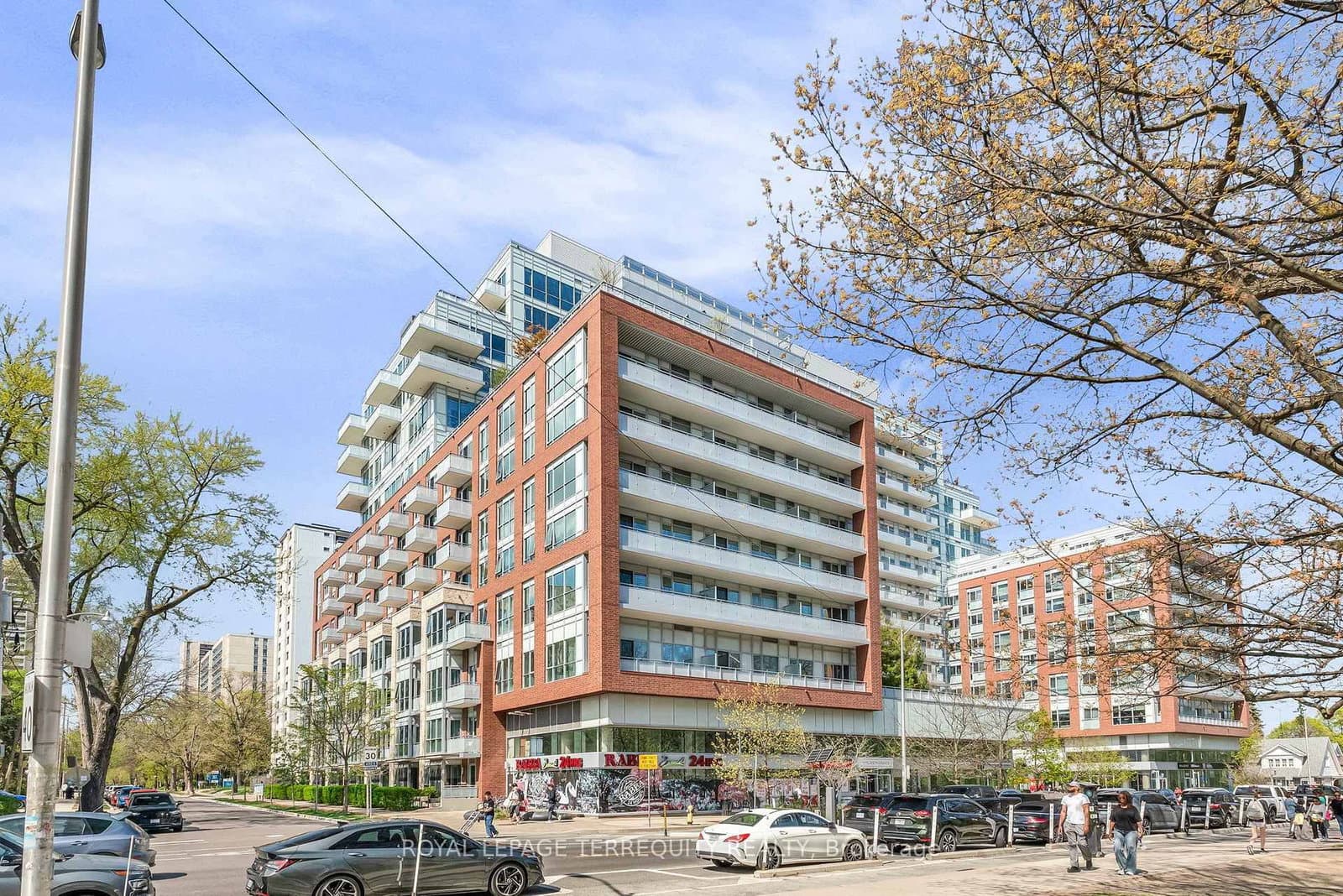1830 Bloor Street W, Unit 701