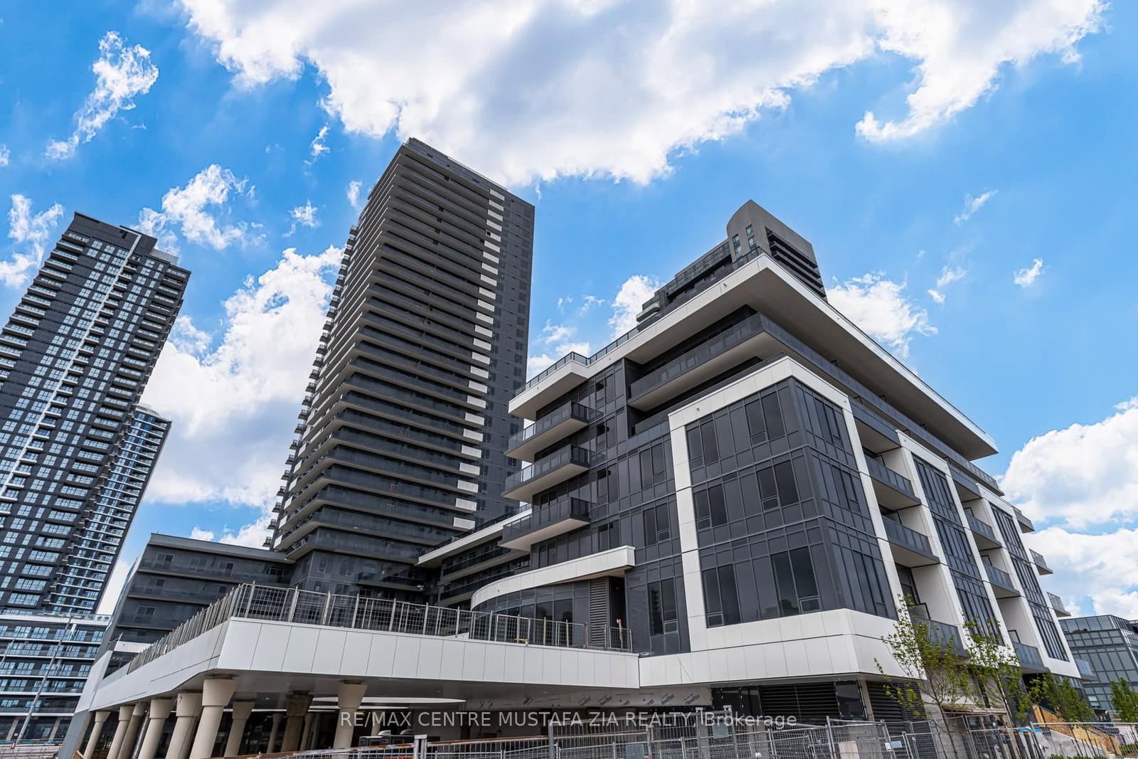 5105 Hurontario Street, Unit 318