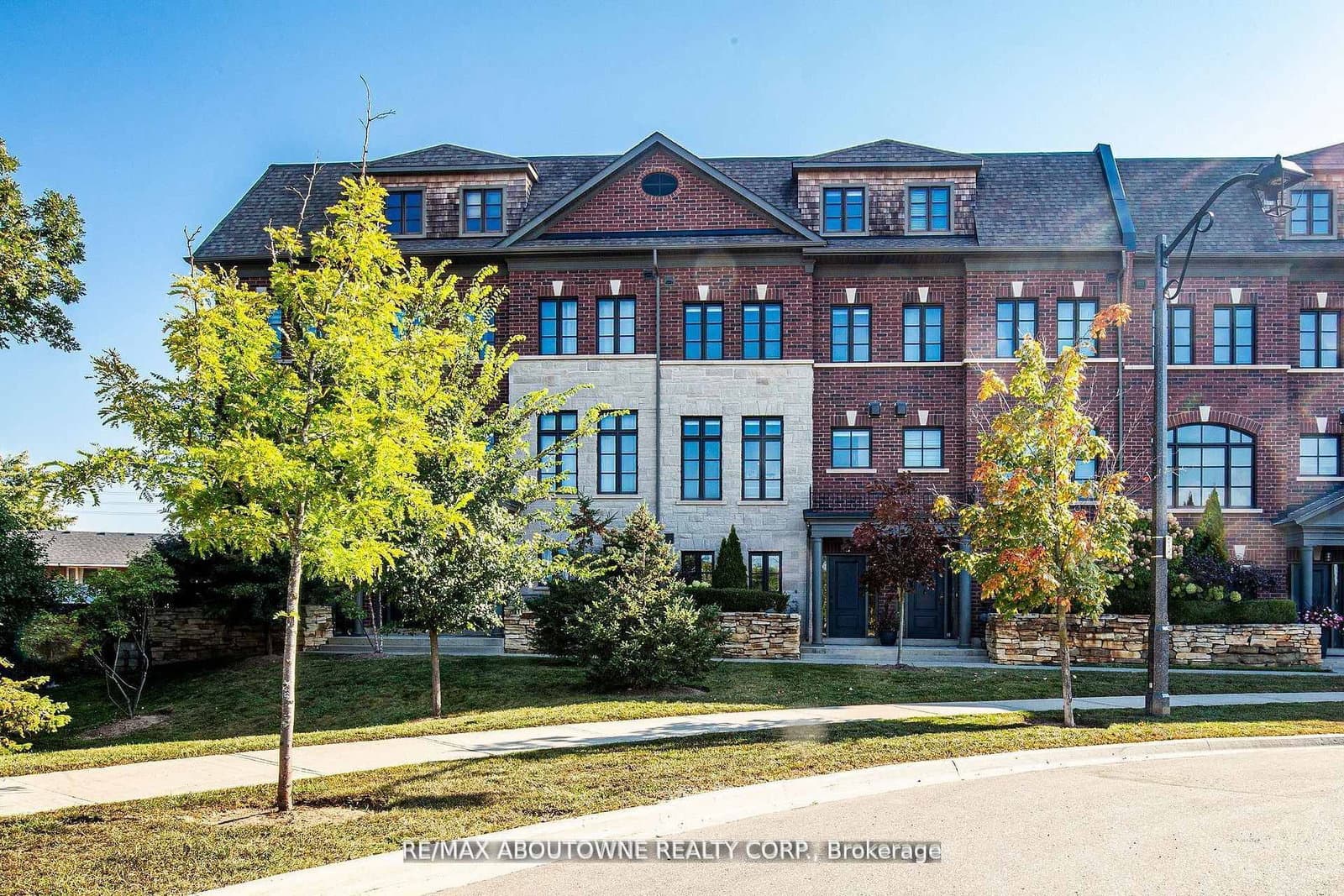 2189 Lillykin Street