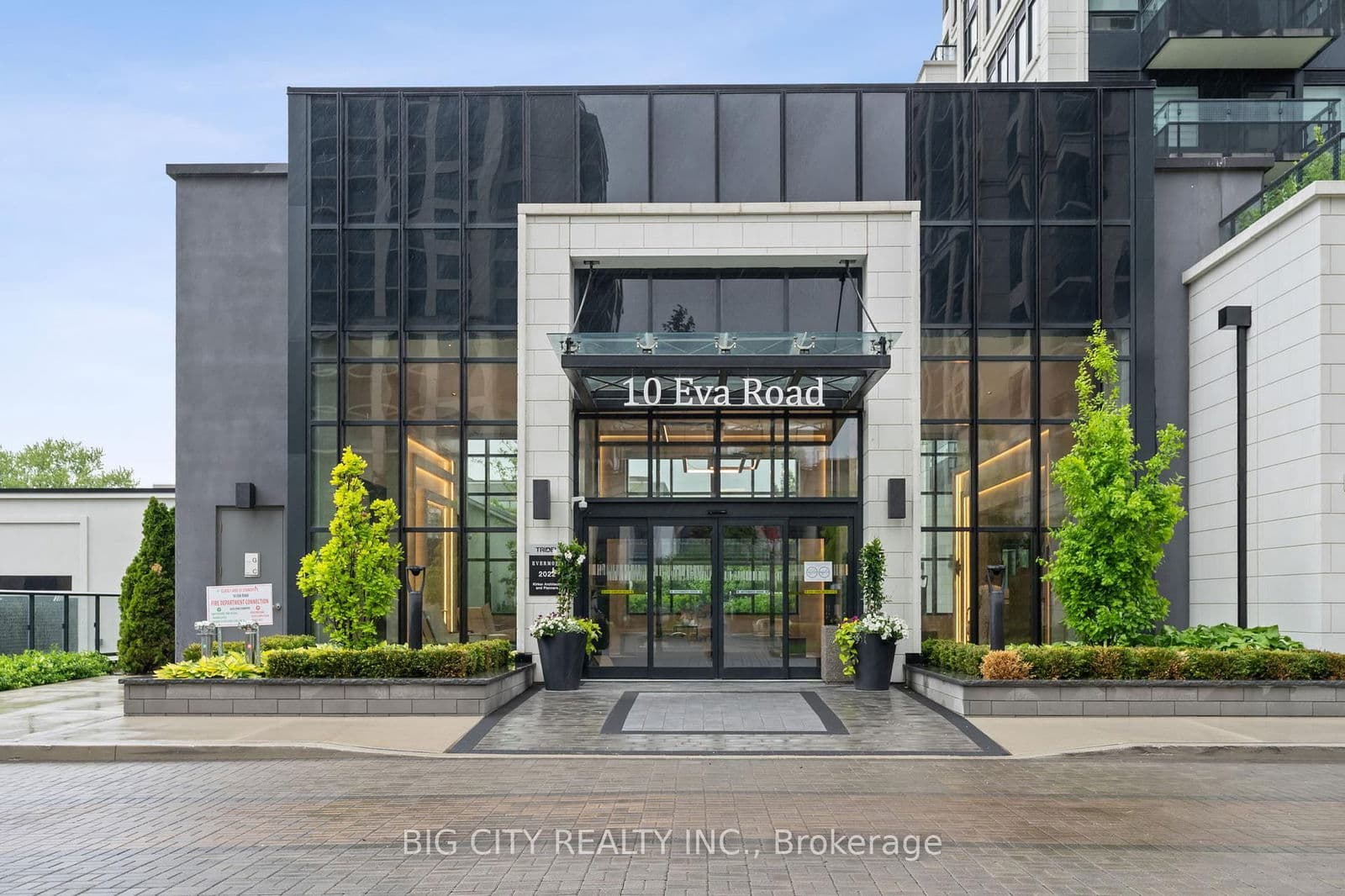 10 Eva Road, Unit 308