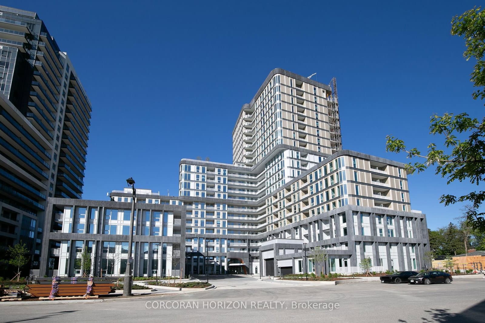 3240 William Coltson Avenue, Unit 321