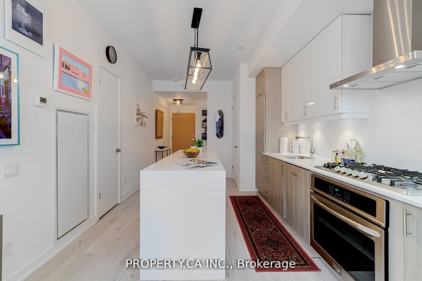 38 Howard Park Avenue, Unit 212