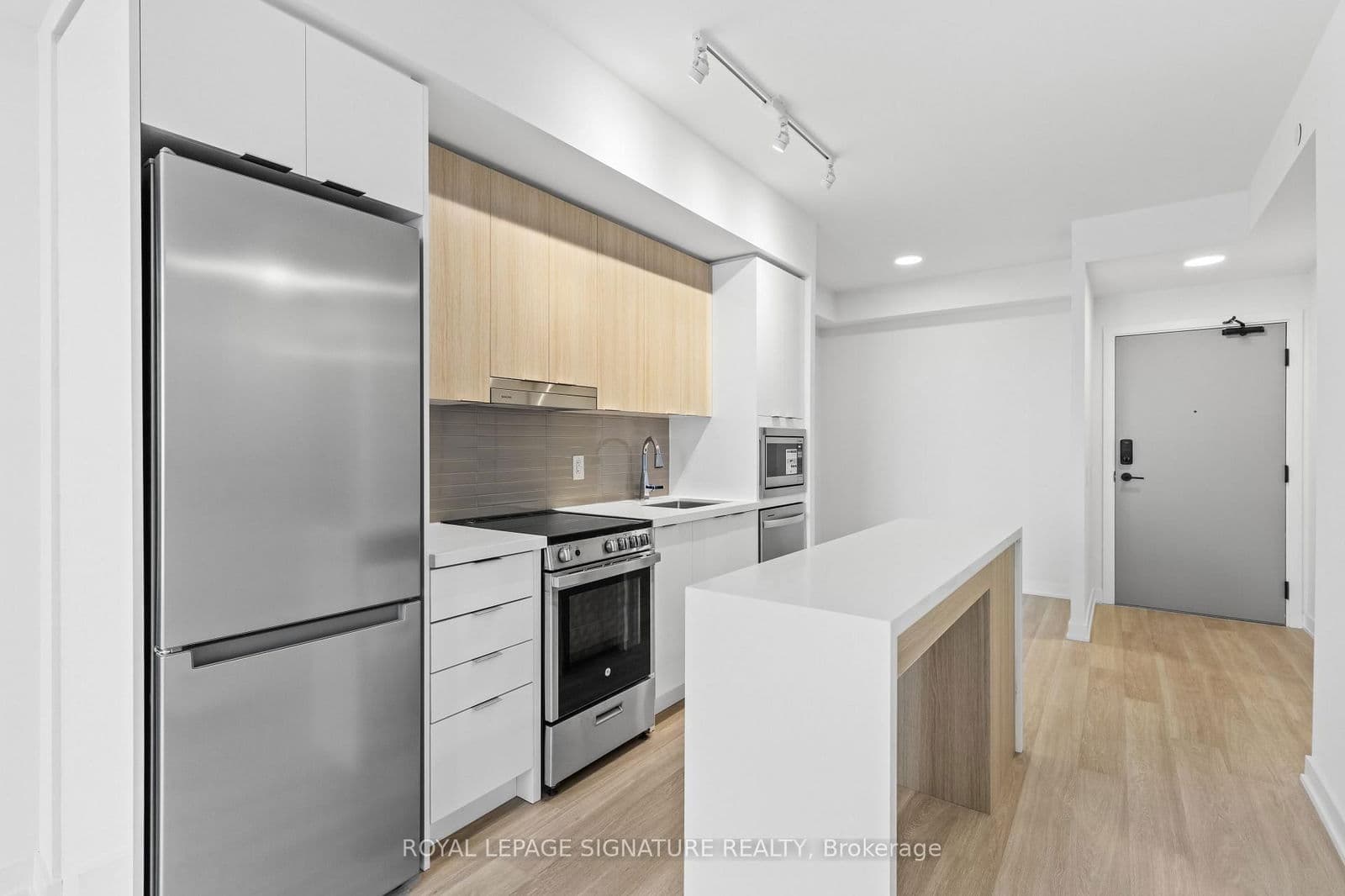 5105 Hurontario Street, Unit 803