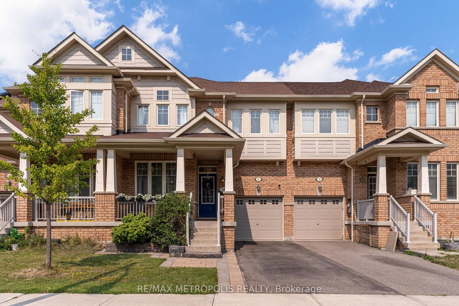 21 Sky Harbour Drive