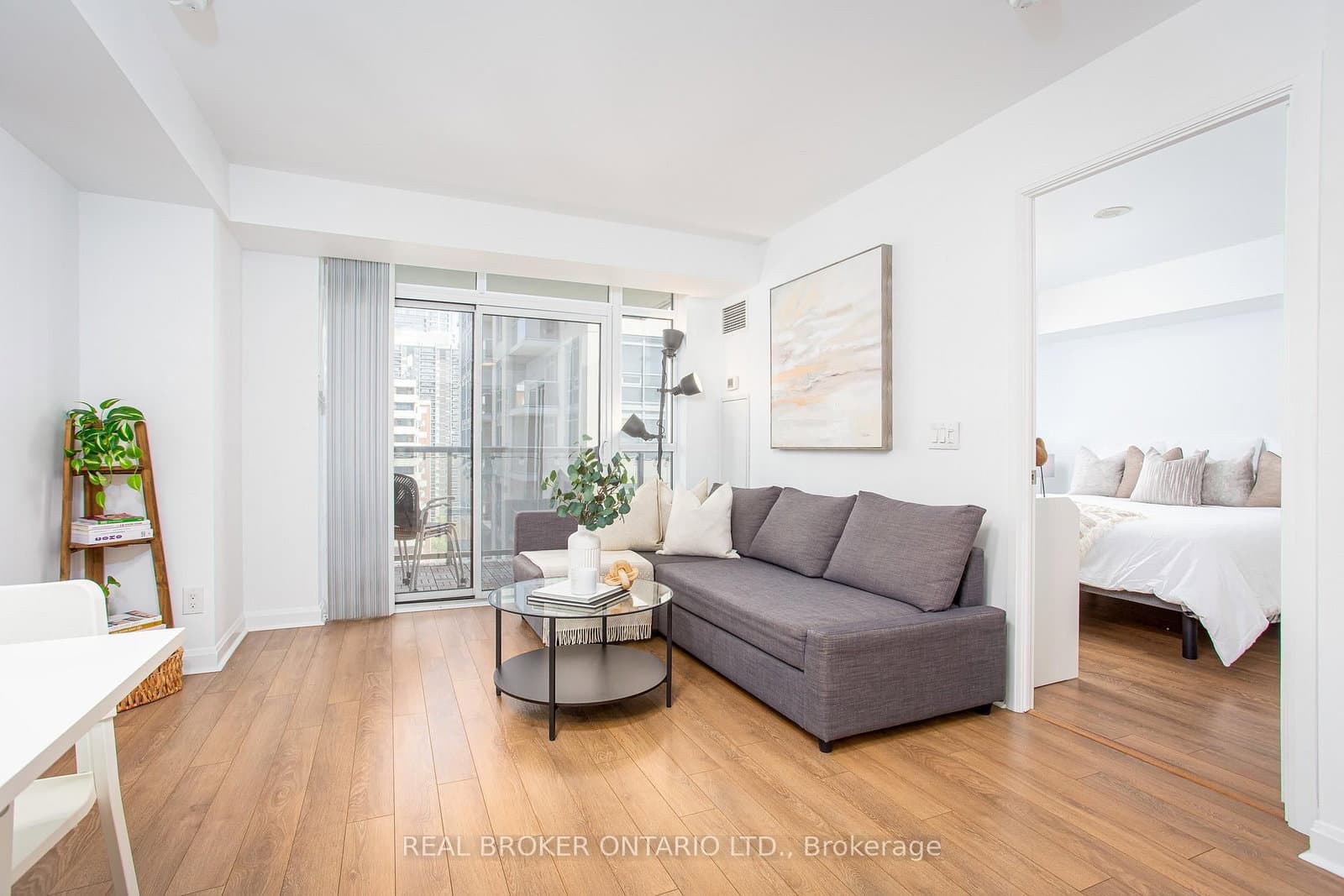 1 Michael Power Place, Unit 1603