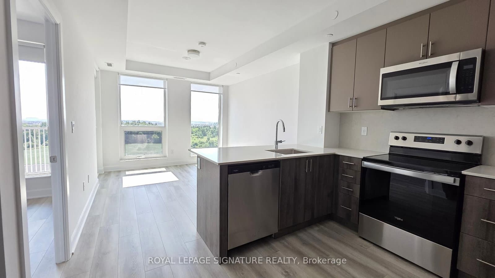 3240 William Coltson Avenue, Unit 808