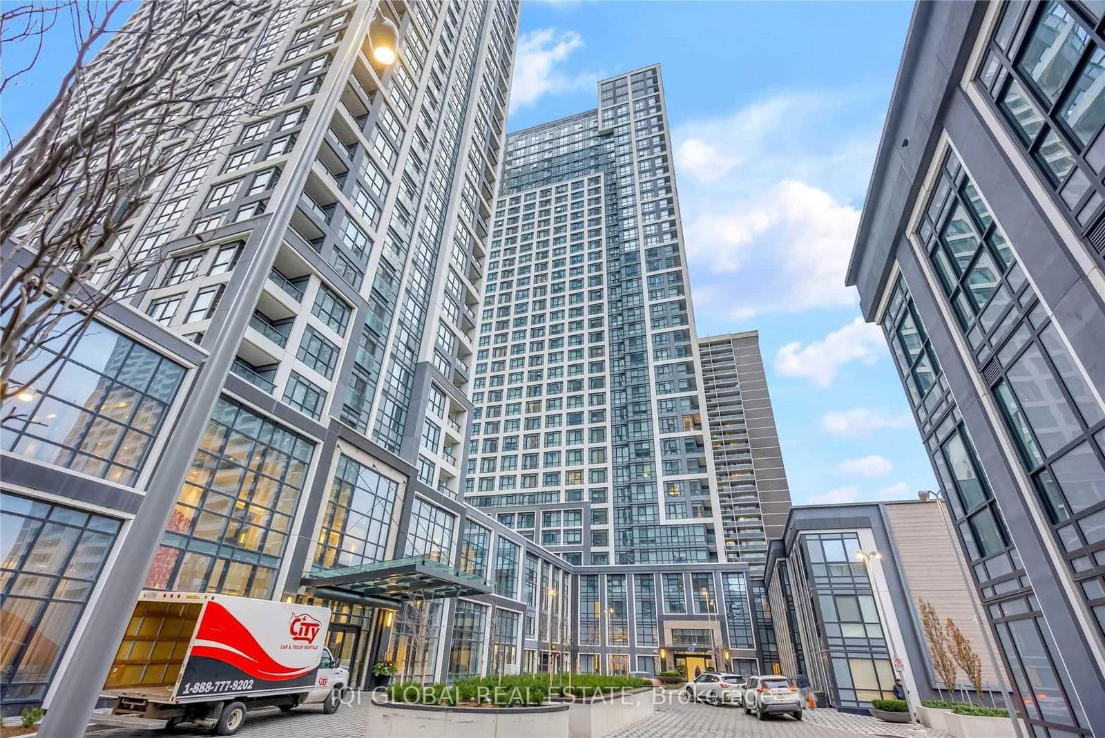 #226 - 9 Mabelle Avenue