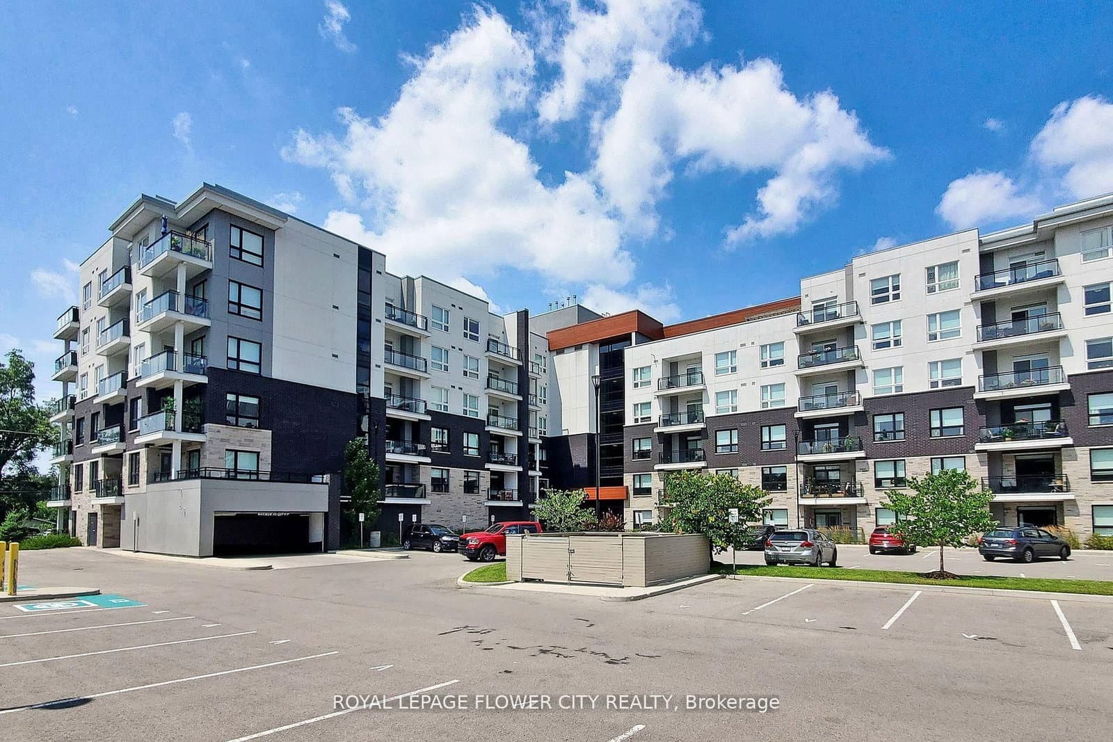320 Plains Road E, Unit 106