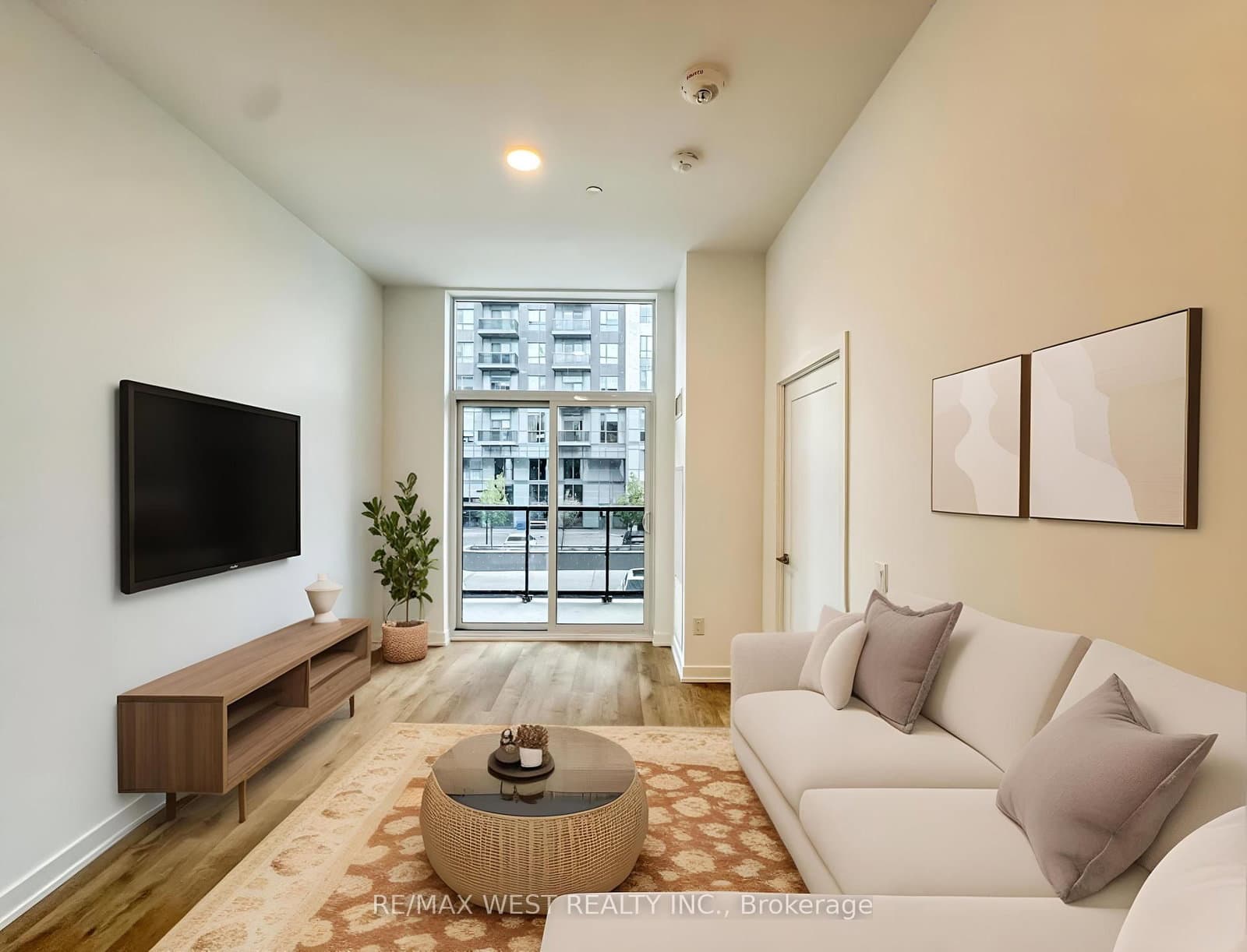 5105 Hurontario Street, Unit 210