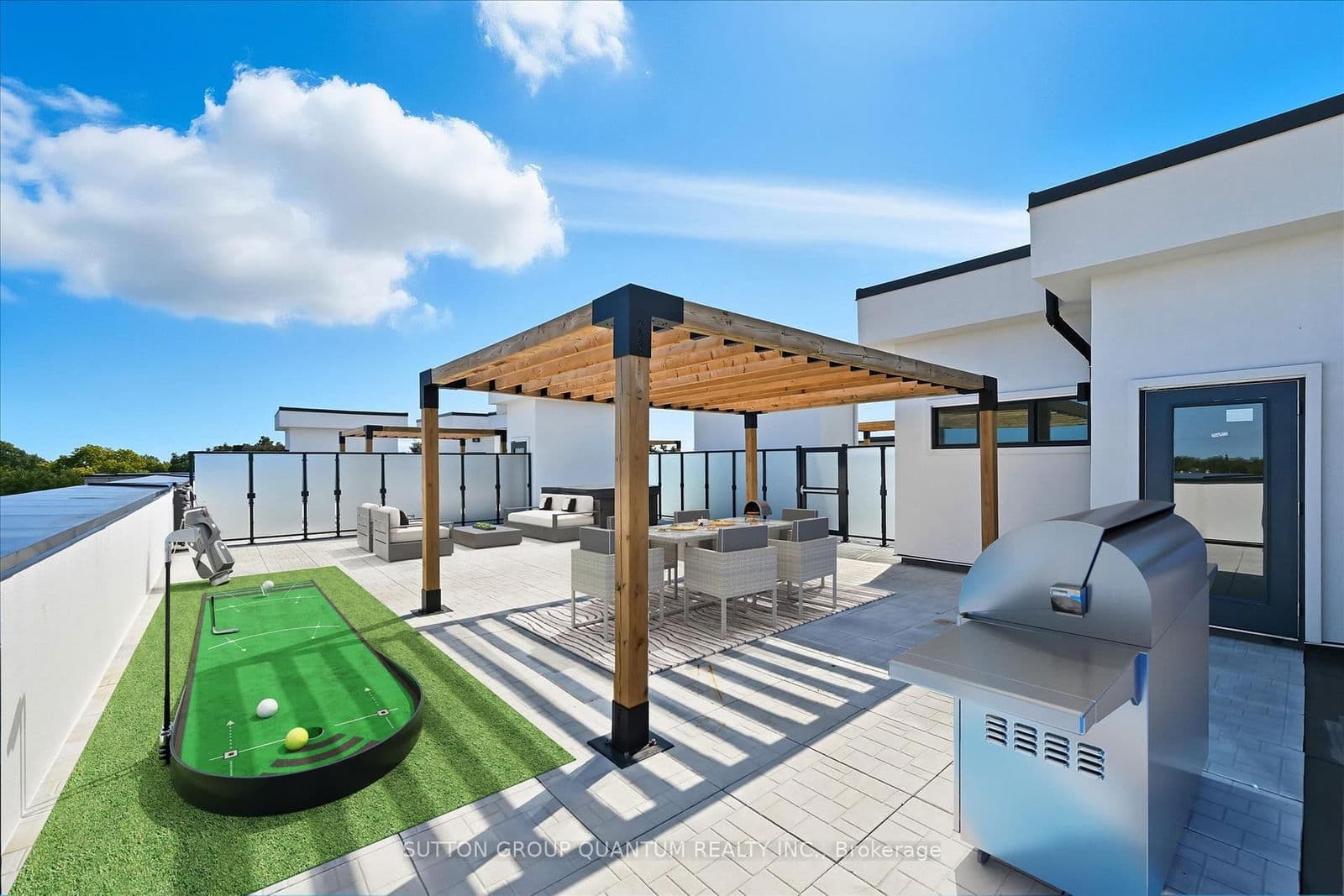 123 Maurice Drive, Unit 409