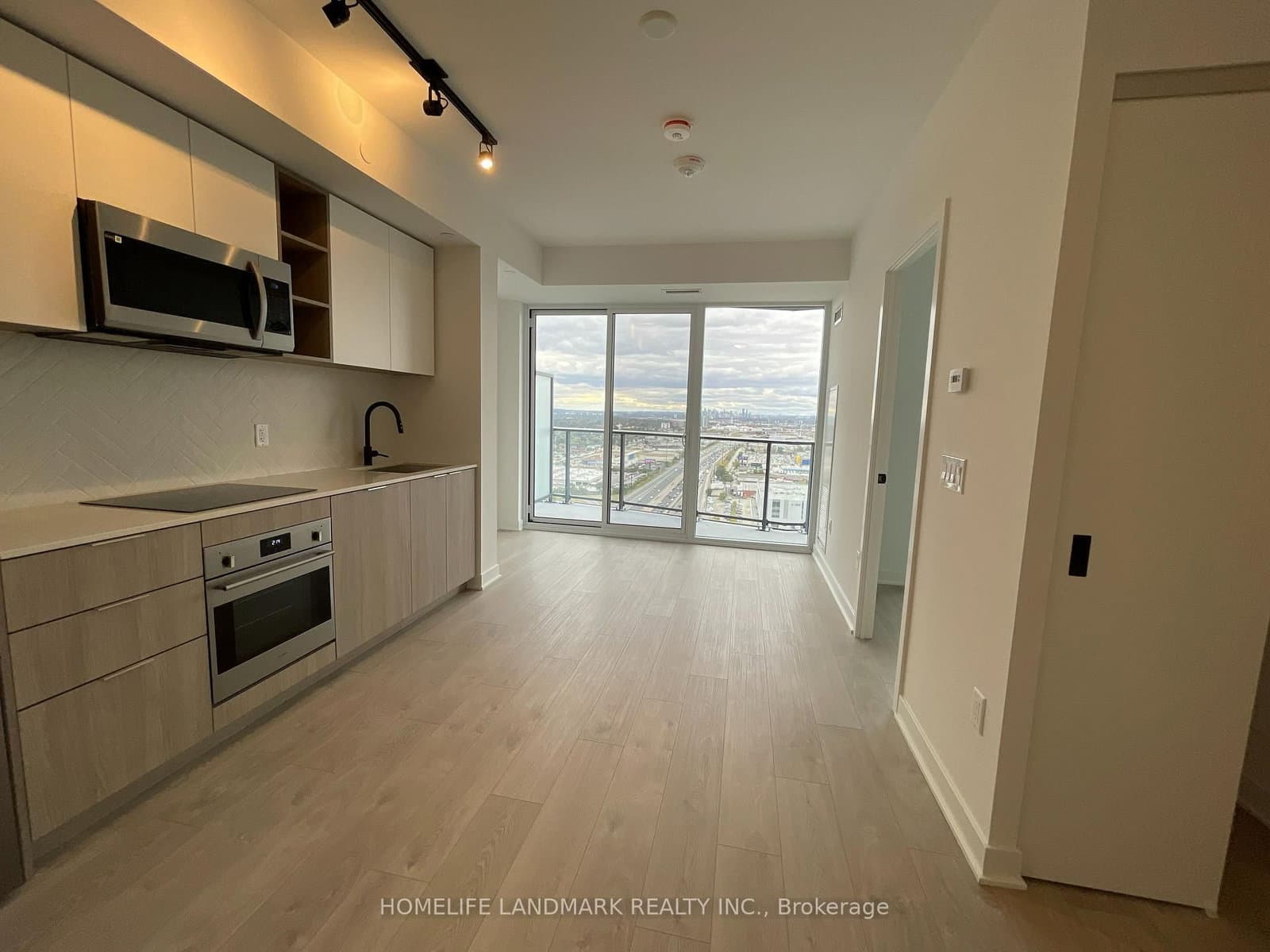 36 Zorra Street, Unit 2802