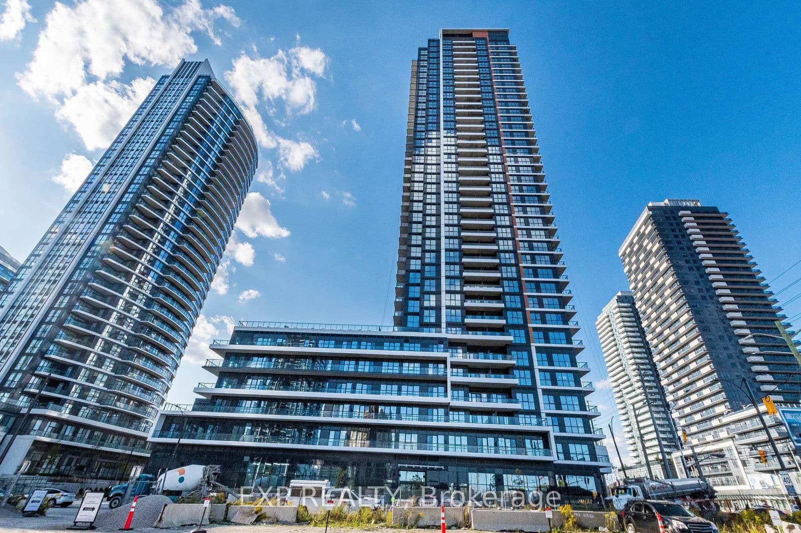 15 Watergarden Drive, Unit 502