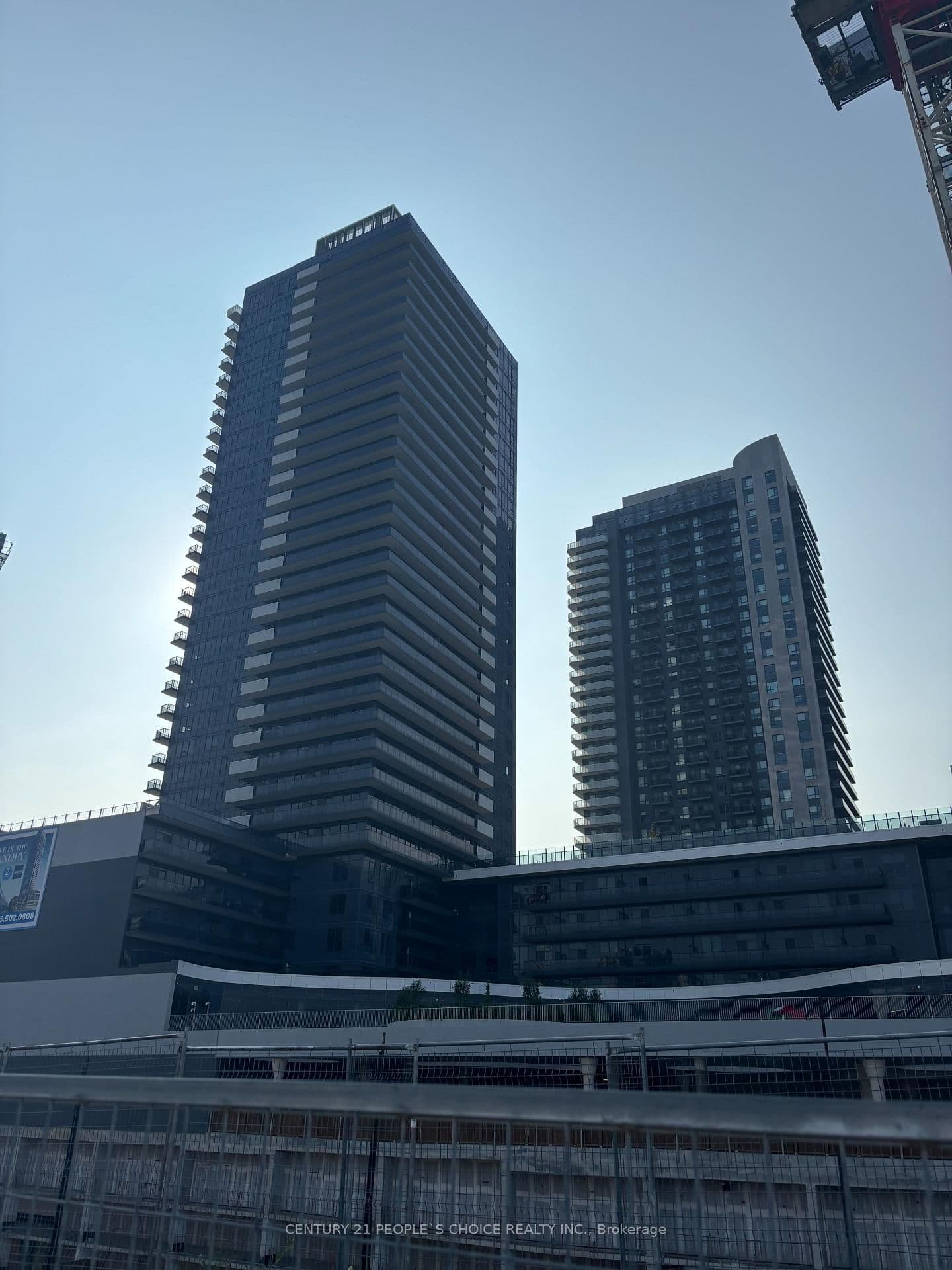 5105 Hurontario Street, Unit 215