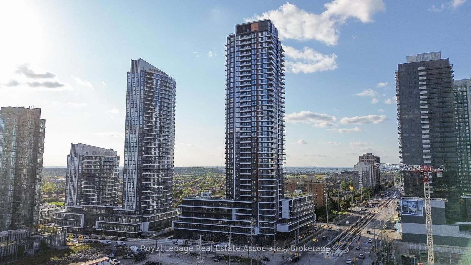 15 Watergarden Drive, Unit 220