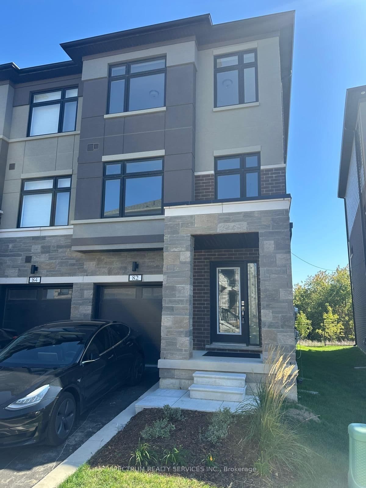 82 Fieldridge Crescent, Unit Lot 68