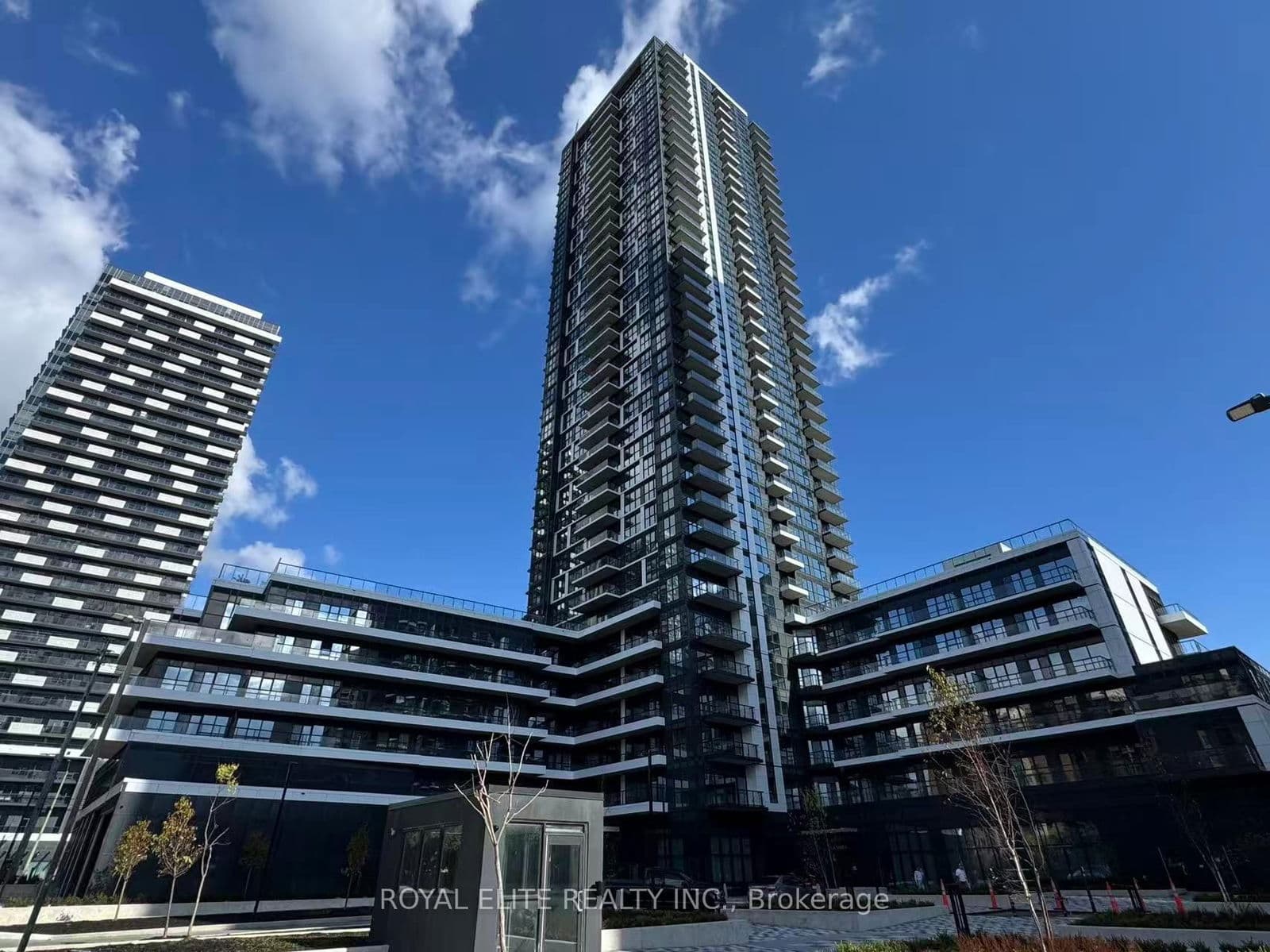 15 Watergarden Drive, Unit 2102