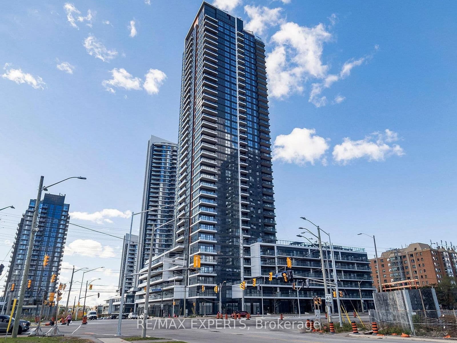15 Watergarden Drive, Unit 307