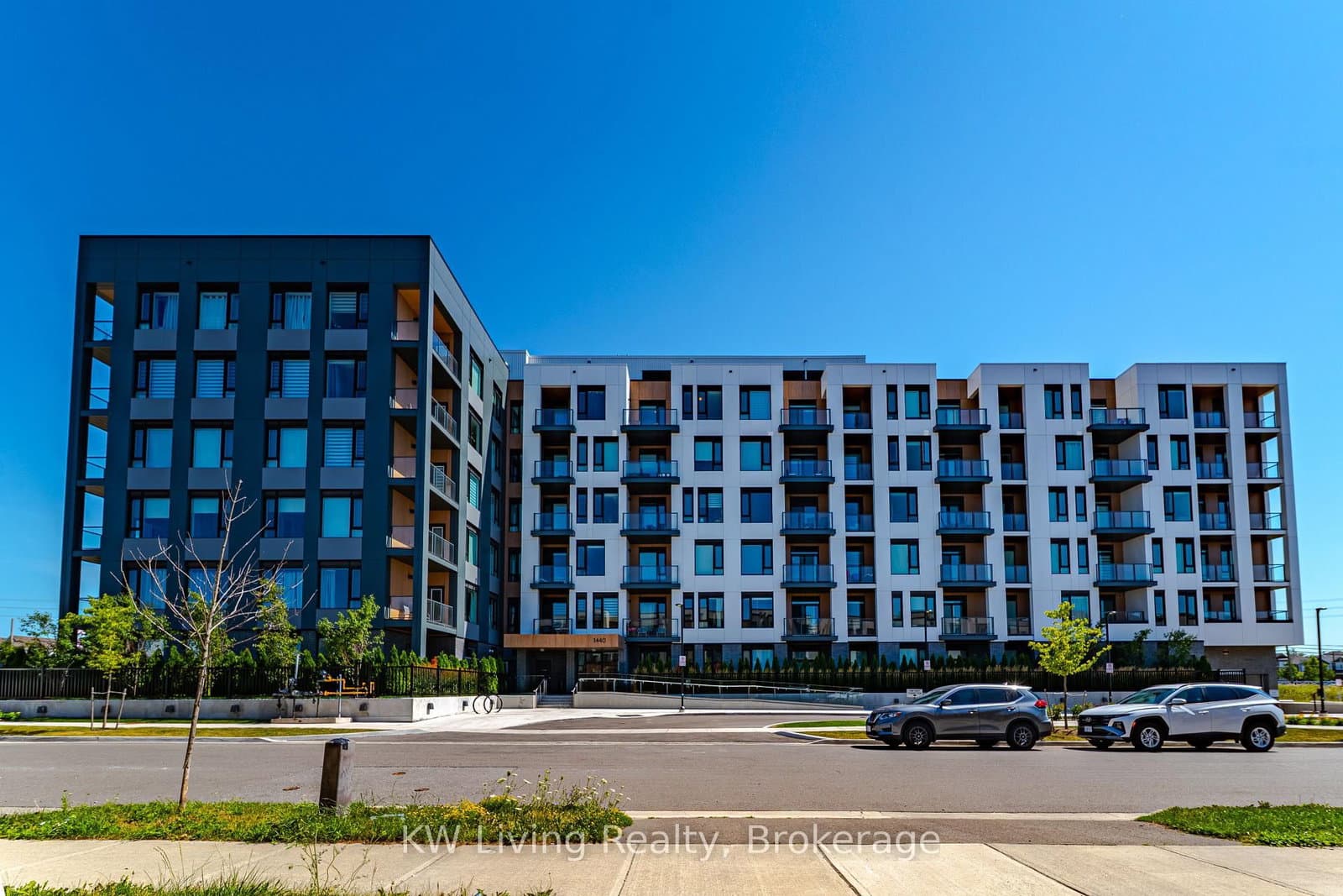 1440 Clarriage Court, Unit 602