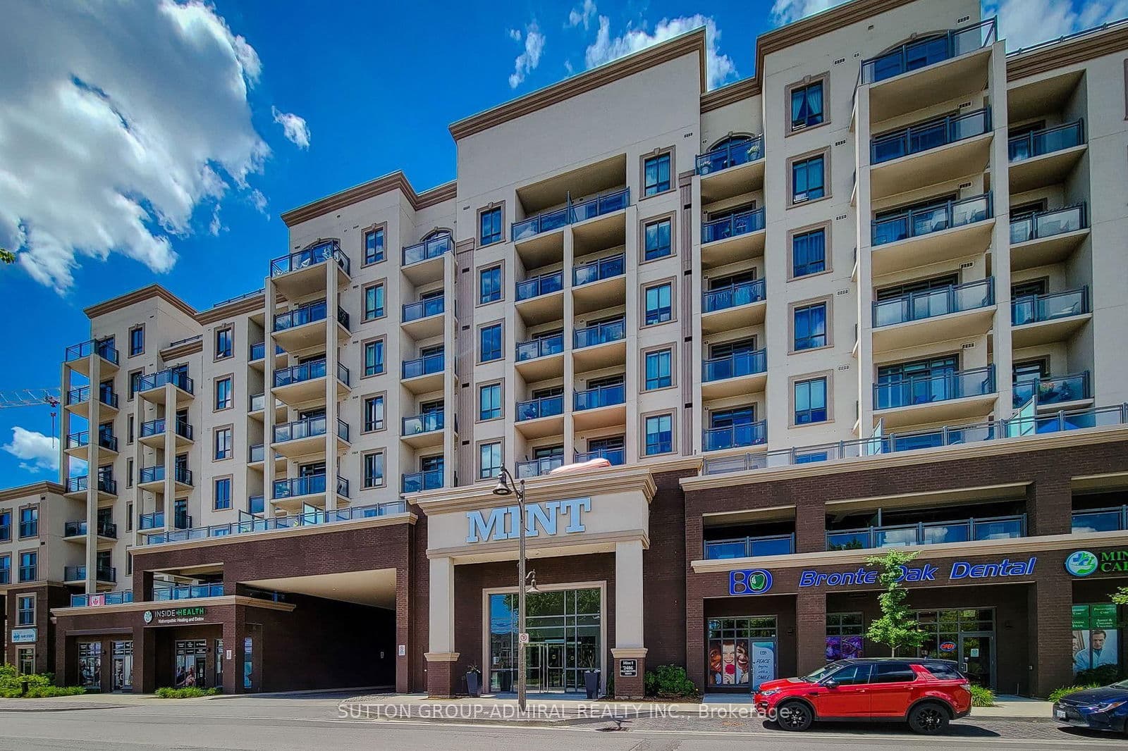 #622 - 2486 Old Bronte Road