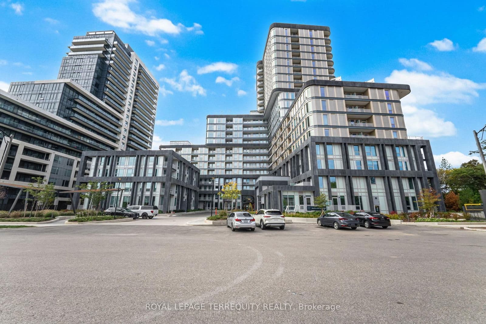 3240 William Coltson Avenue, Unit 515
