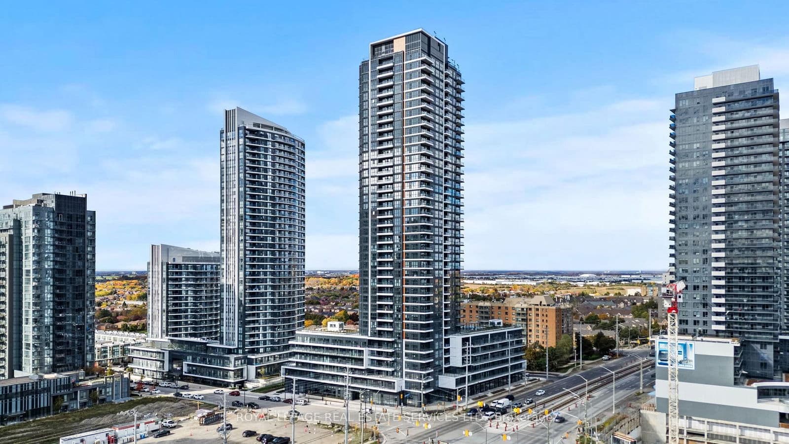 15 Watergarden Drive, Unit 810