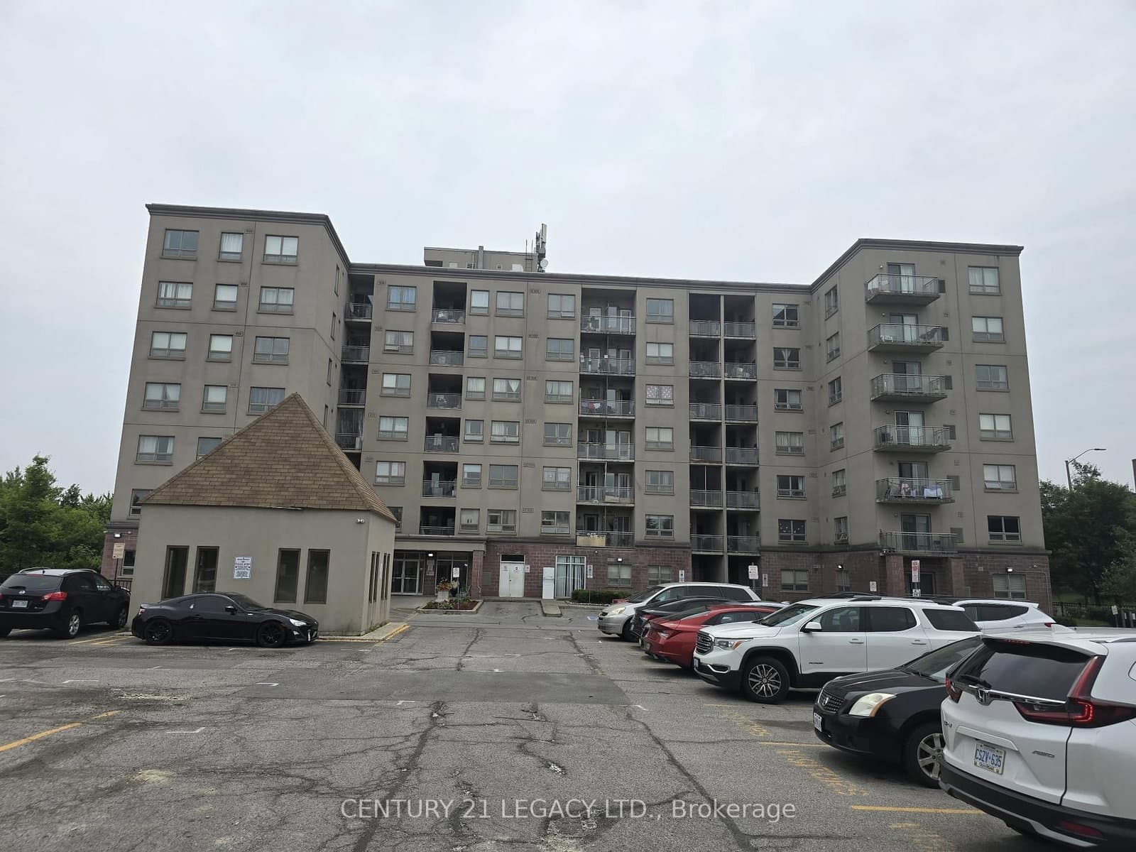 #306 - 7405 Goreway Drive